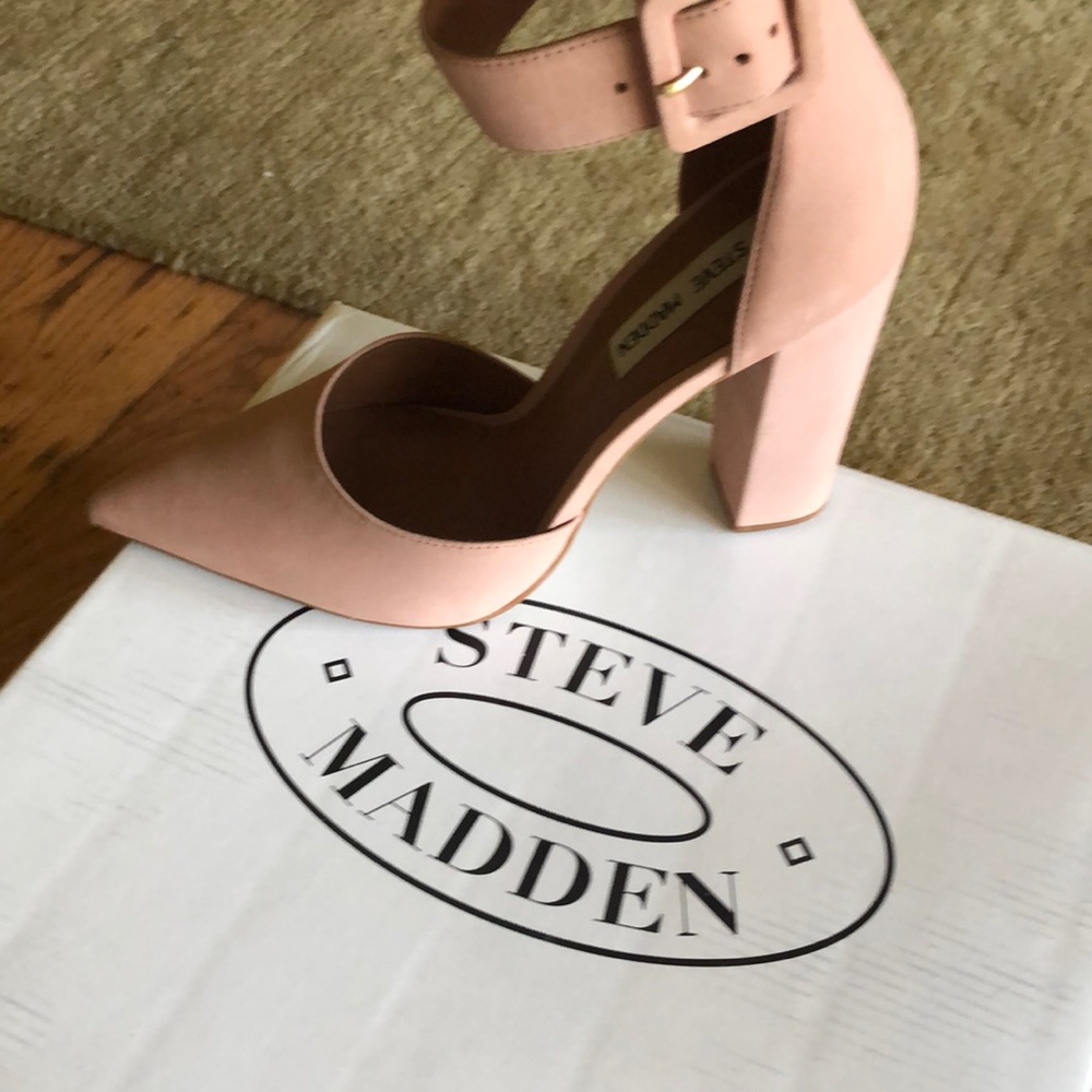 Steve Madden Women’s Heels 7.5